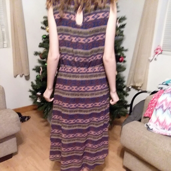 Dress - Picture 2 of 2
